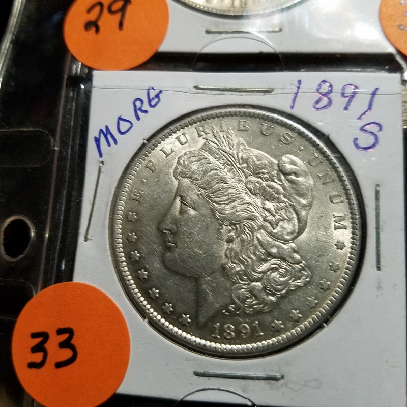 Auction Photo