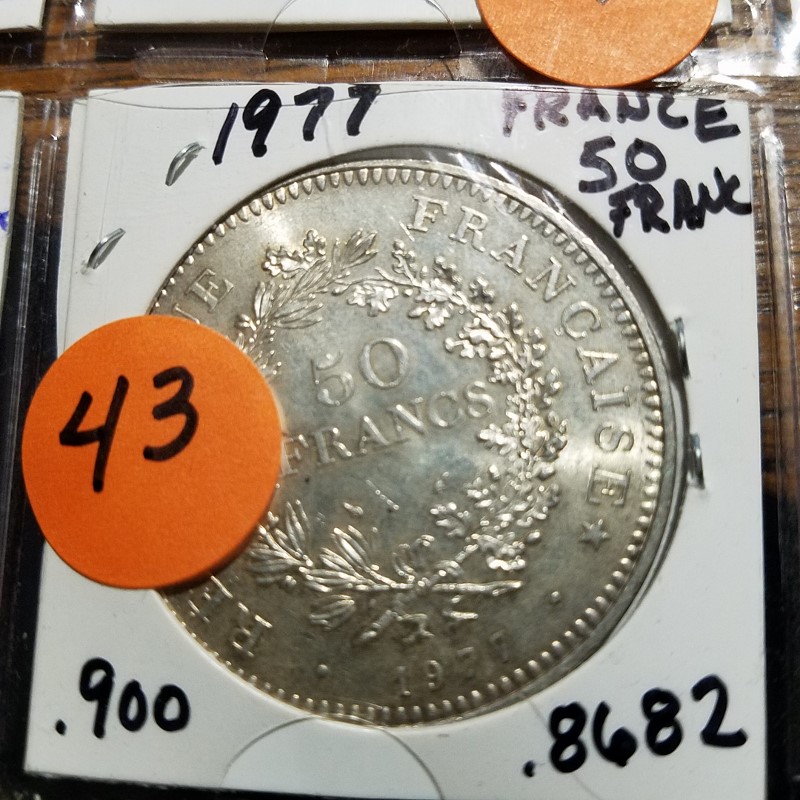 Auction Photo