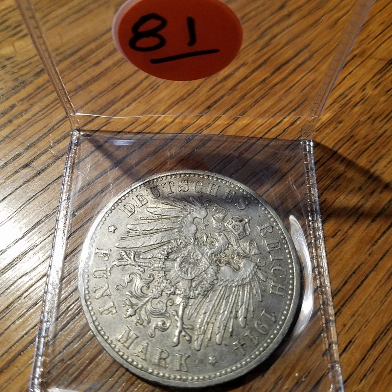 Auction Photo