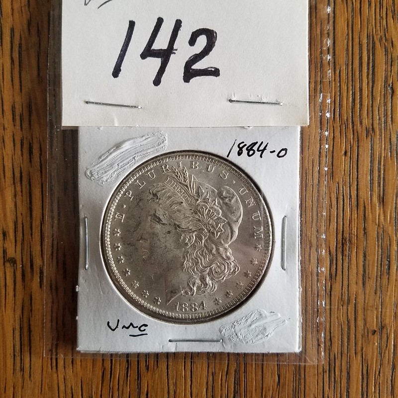 Auction Photo