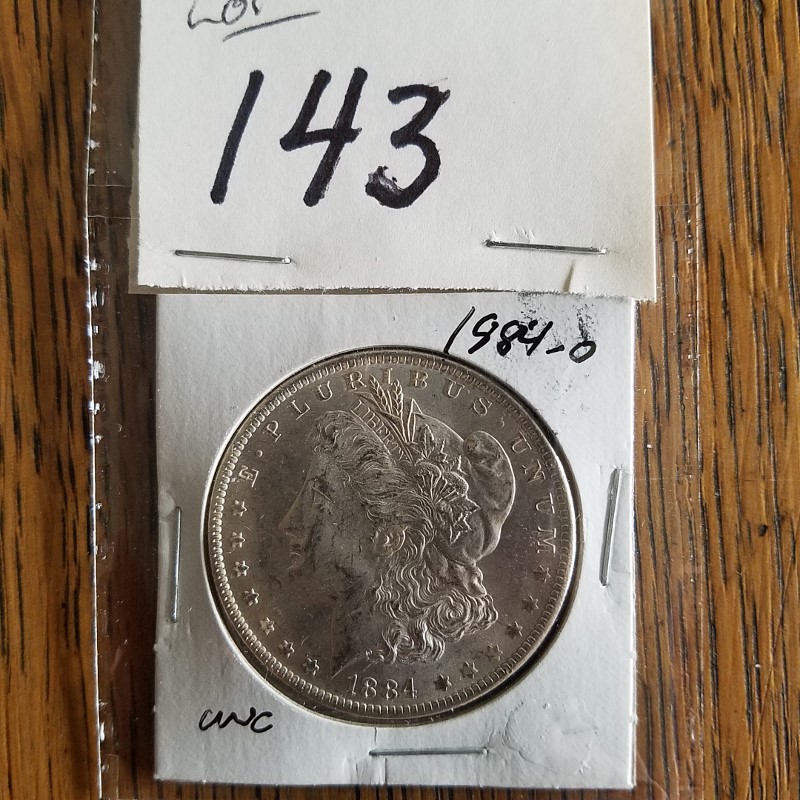 Auction Photo