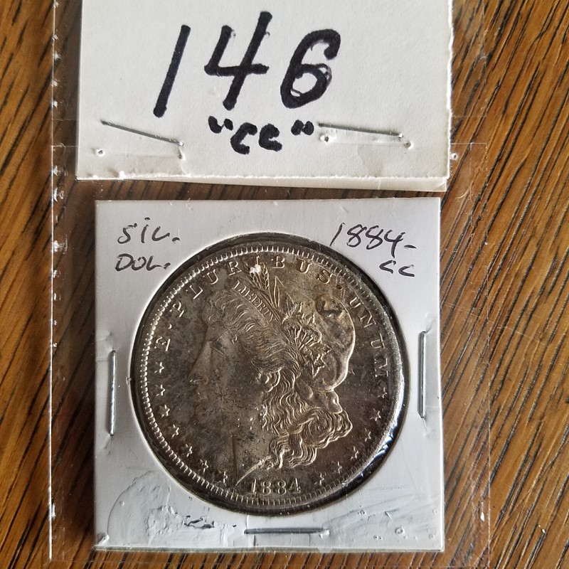 Auction Photo