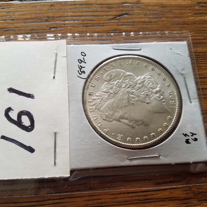 Auction Photo
