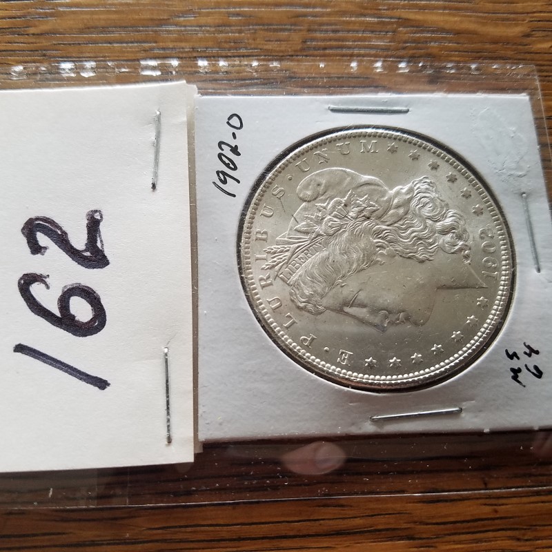 Auction Photo