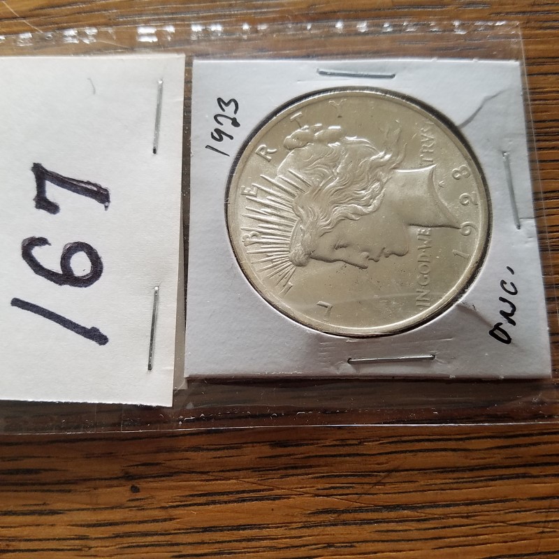 Auction Photo