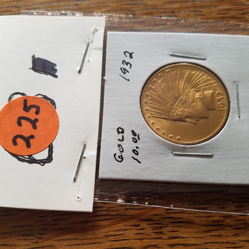 Auction Photo