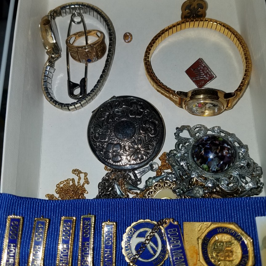 Auction Photo