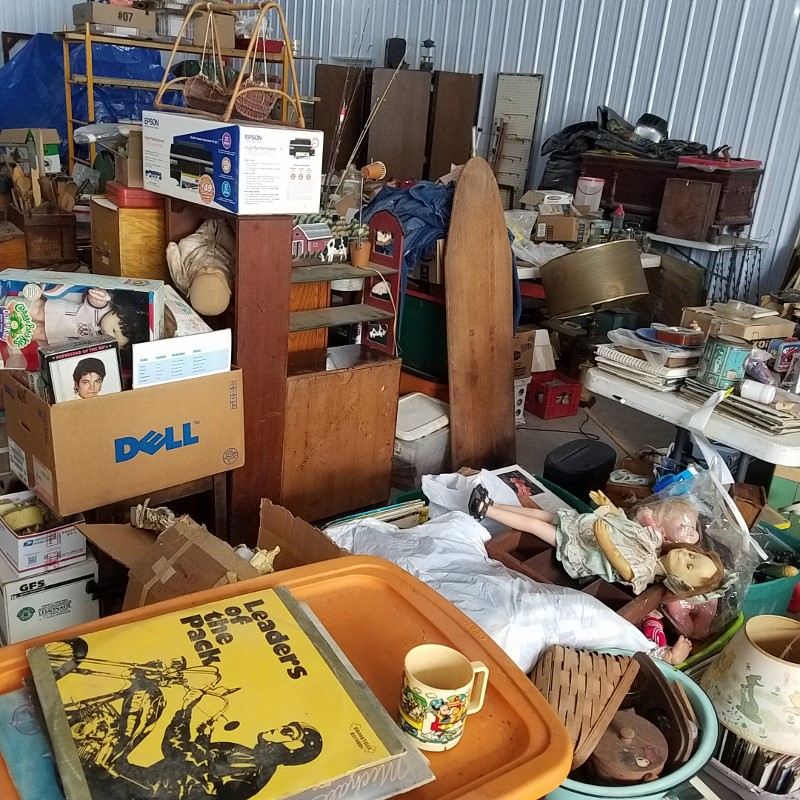 Auction Photo