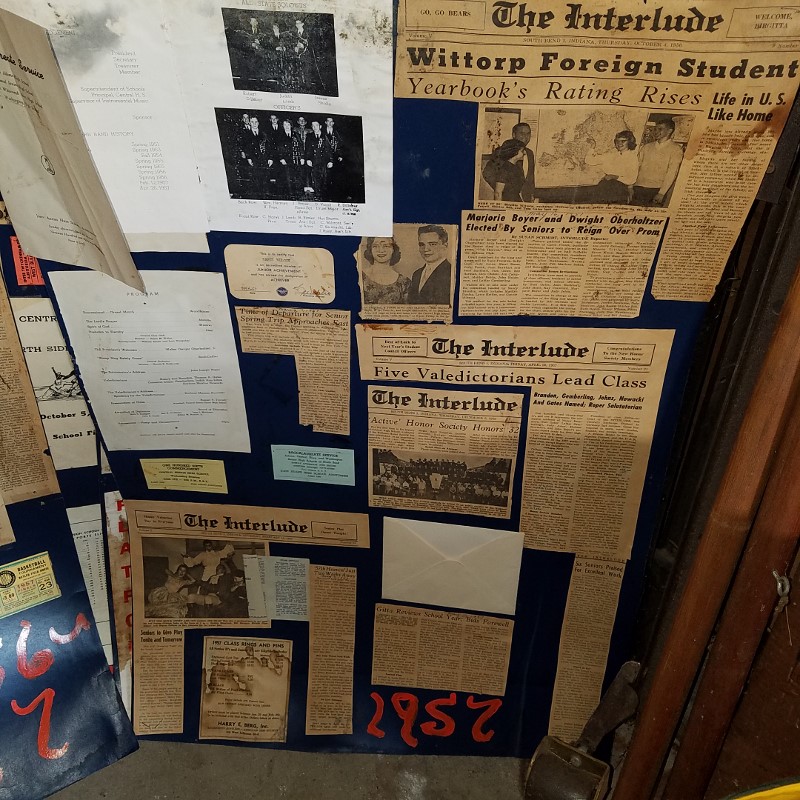 Auction Photo