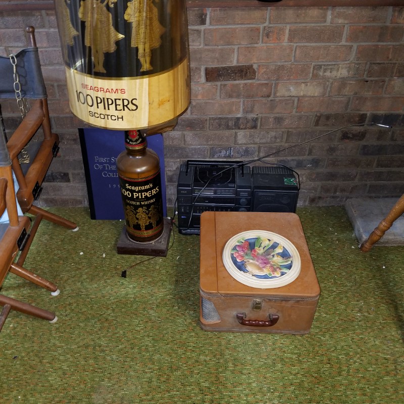 Auction Photo
