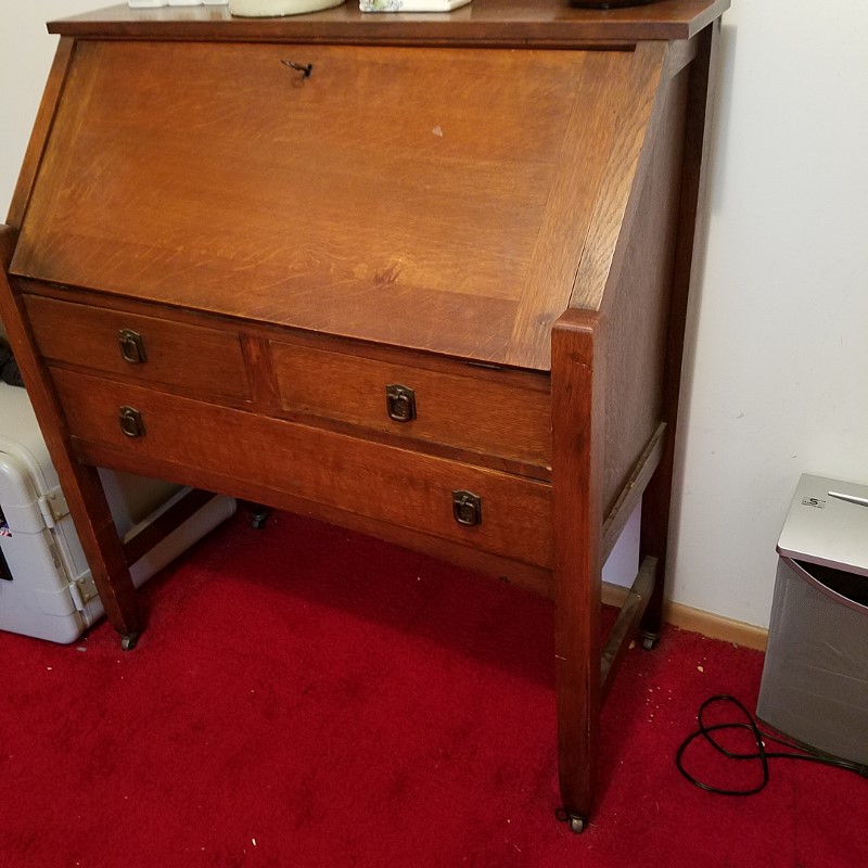 Auction Photo