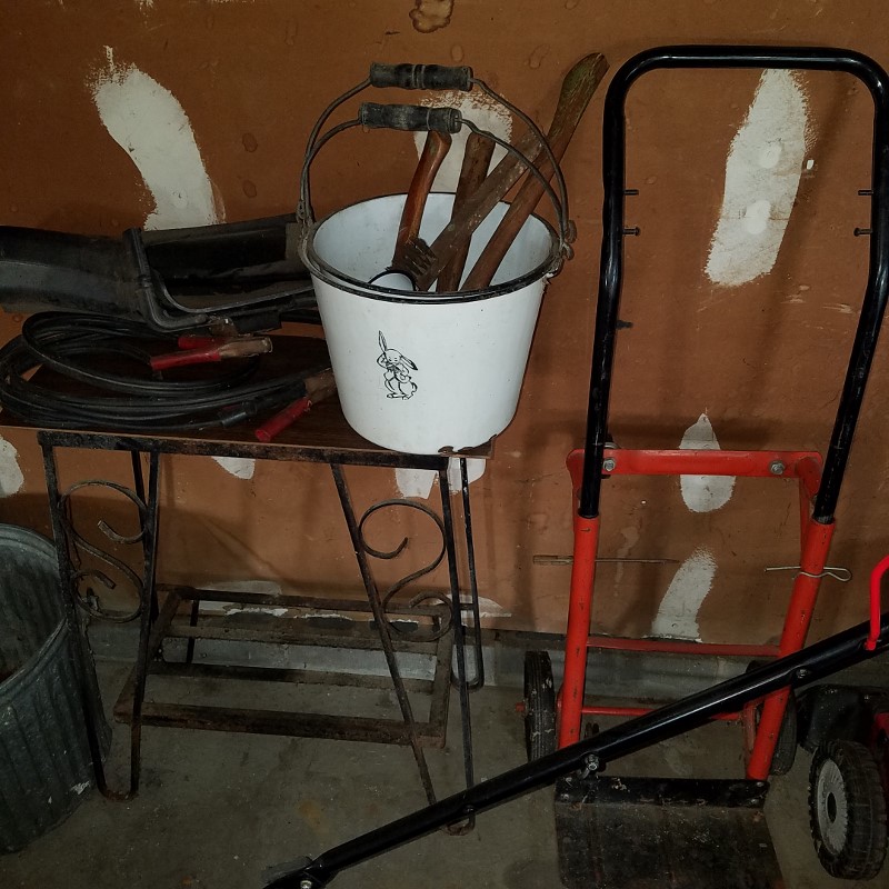 Auction Photo