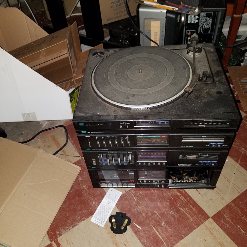 Auction Photo
