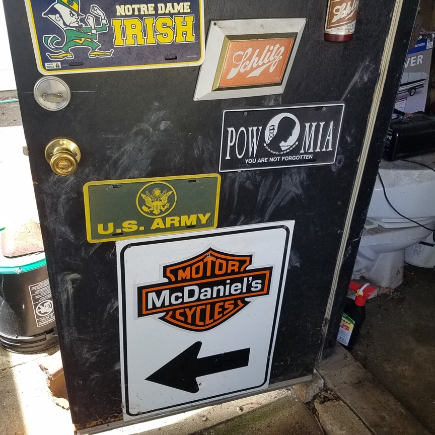 Auction Photo