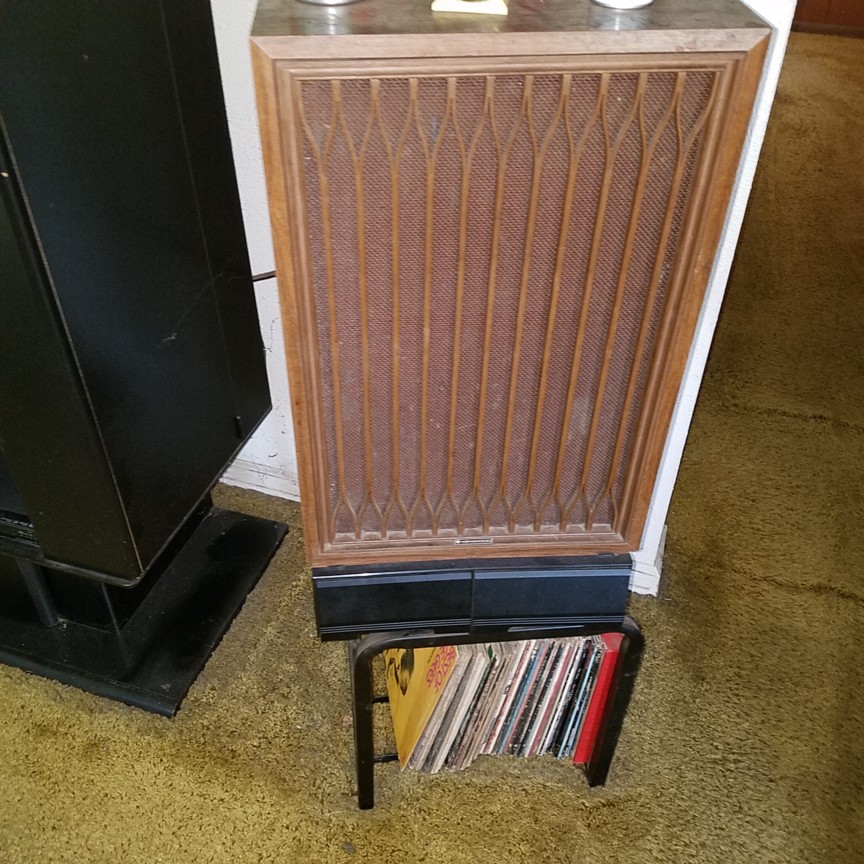 Auction Photo