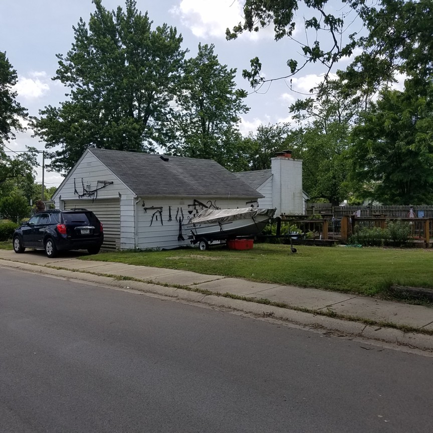 Auction Photo