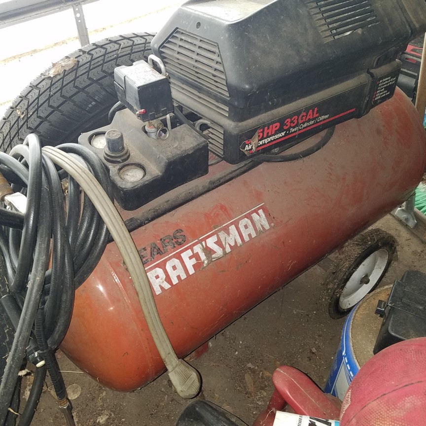 Auction Photo