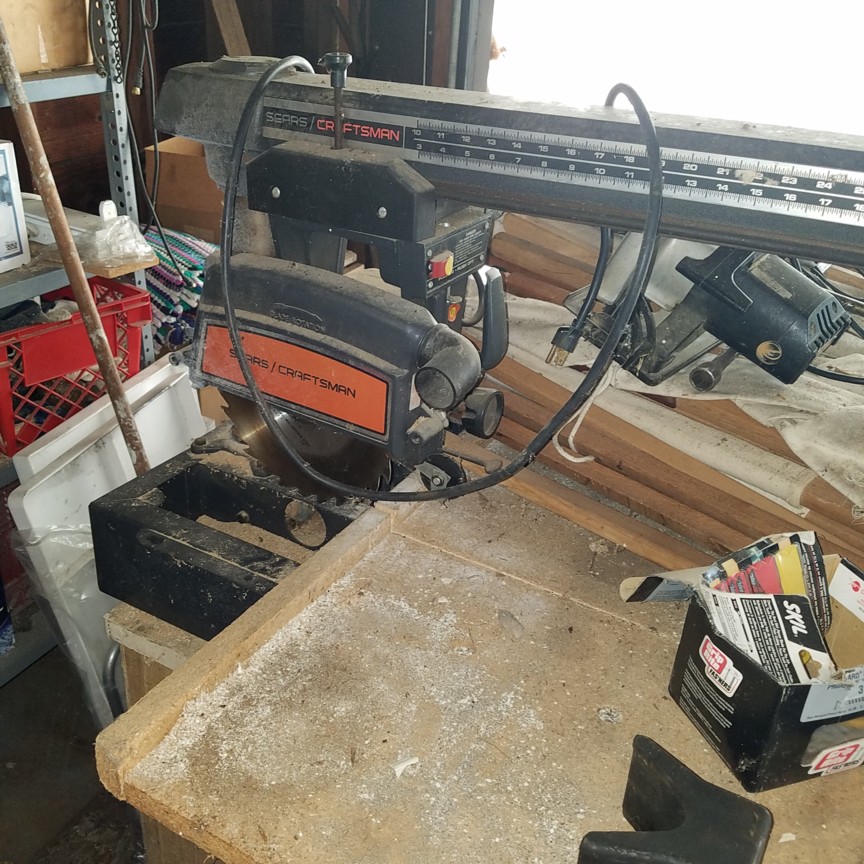 Auction Photo