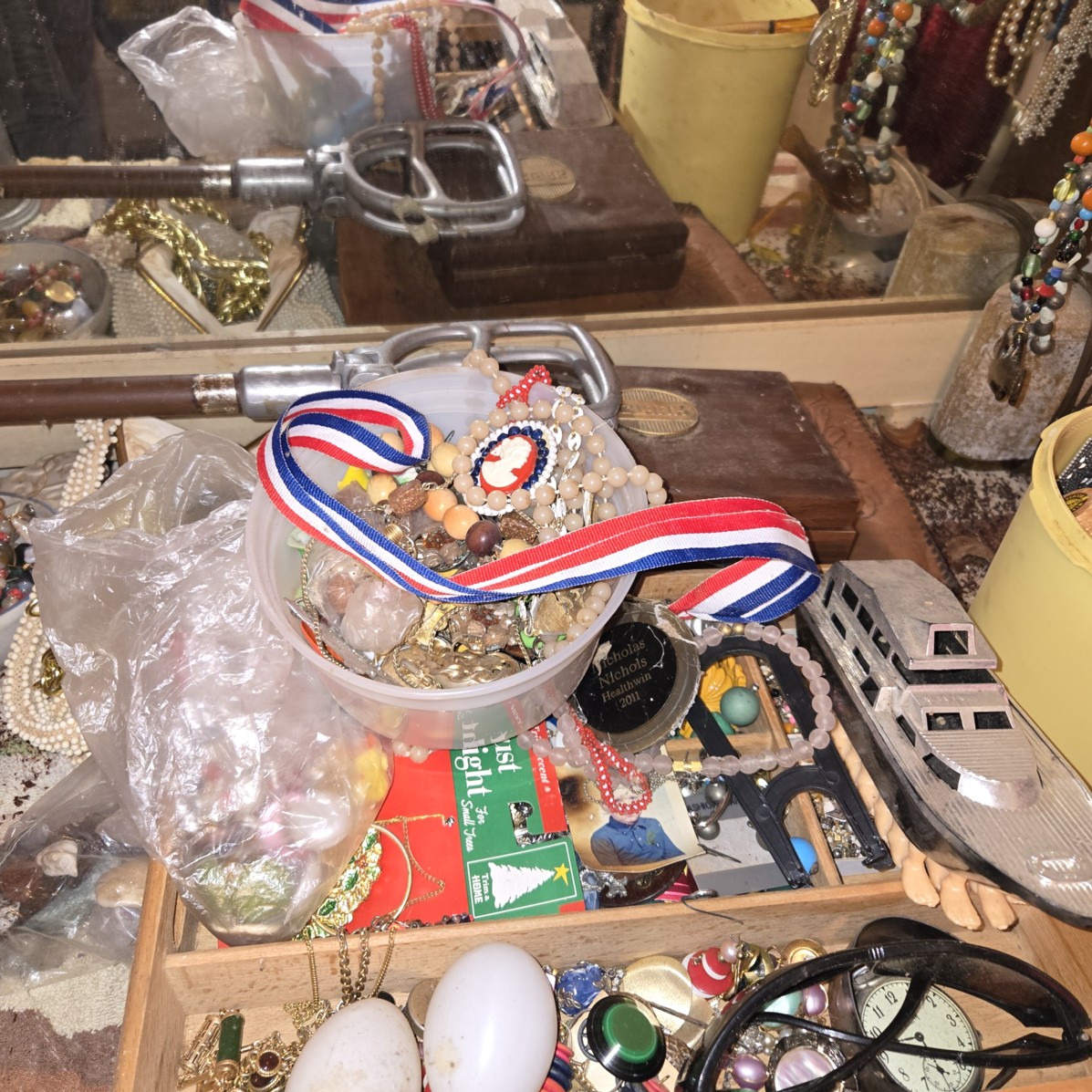 Auction Photo