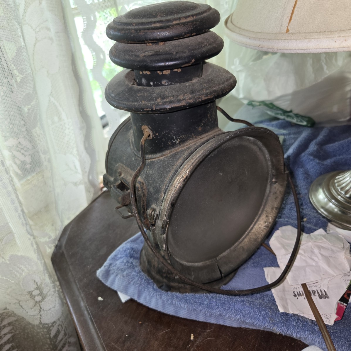 Auction Photo