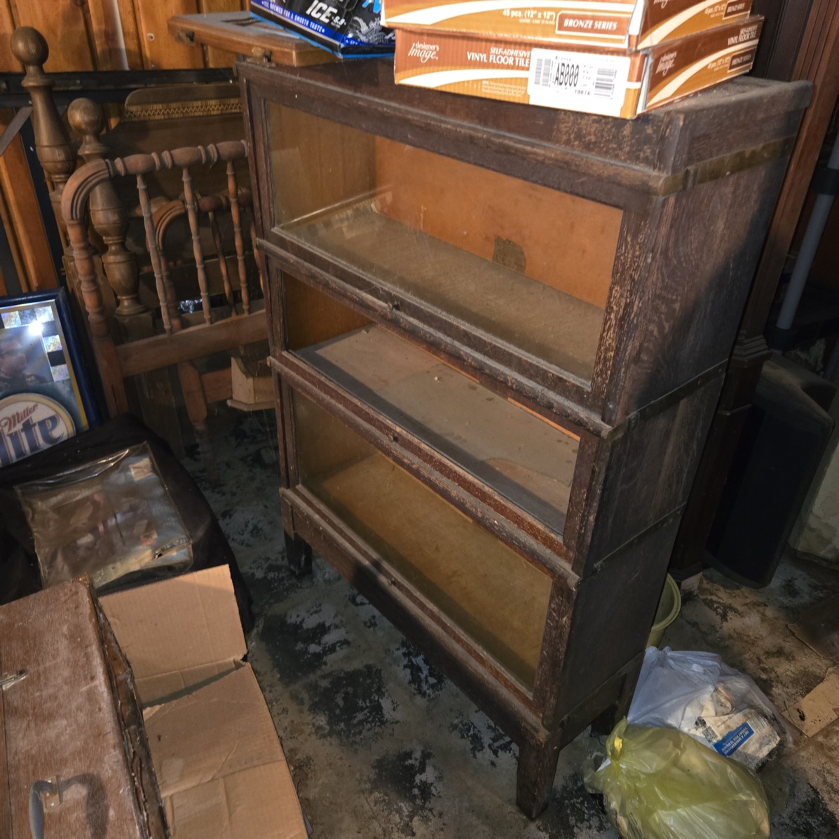 Auction Photo