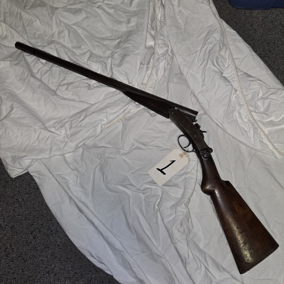 Auction Photo