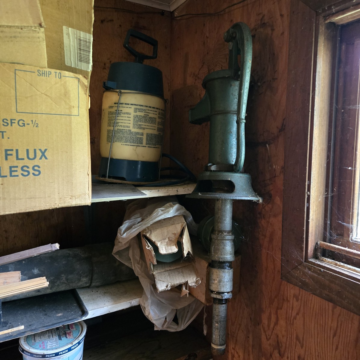 Auction Photo