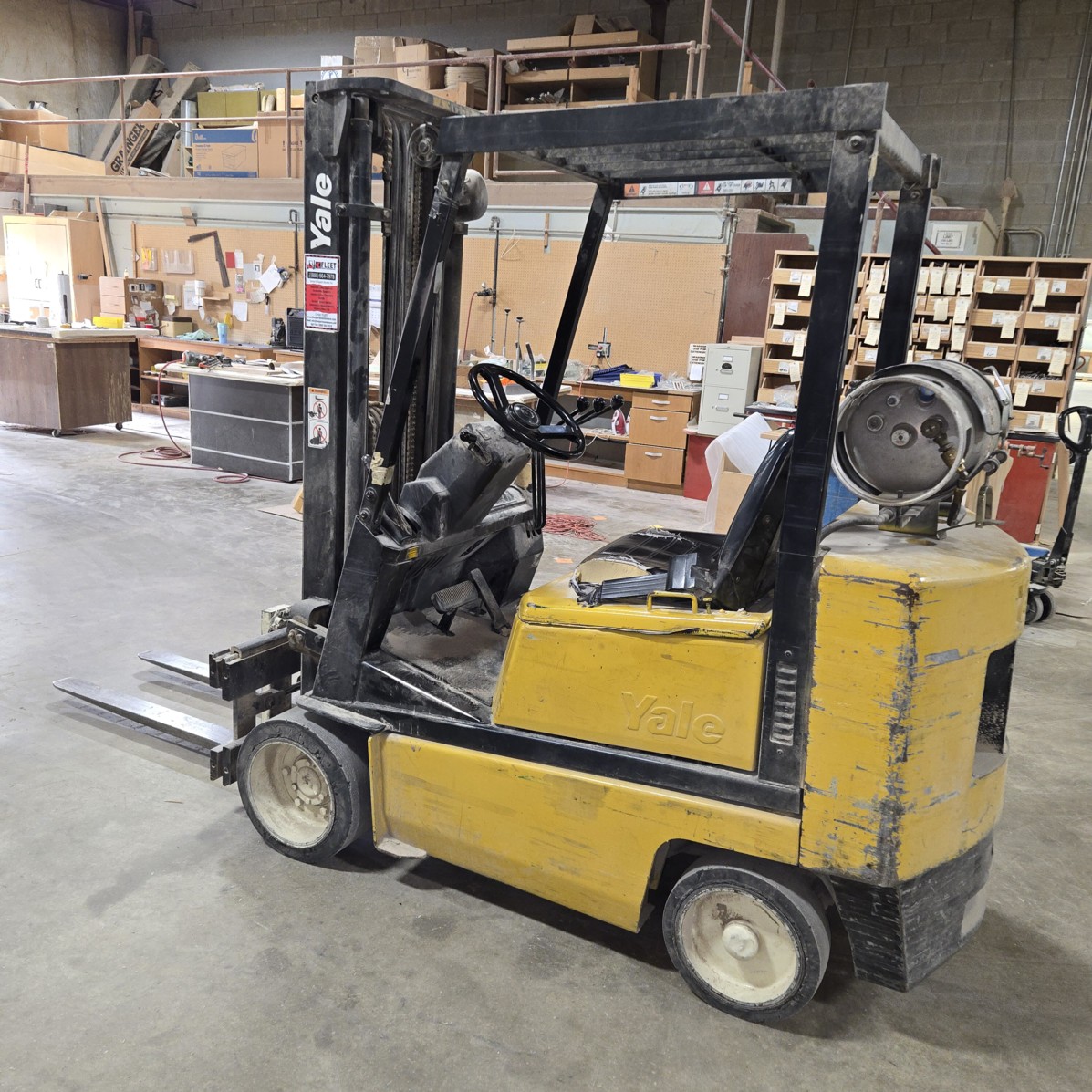 Auction Photo