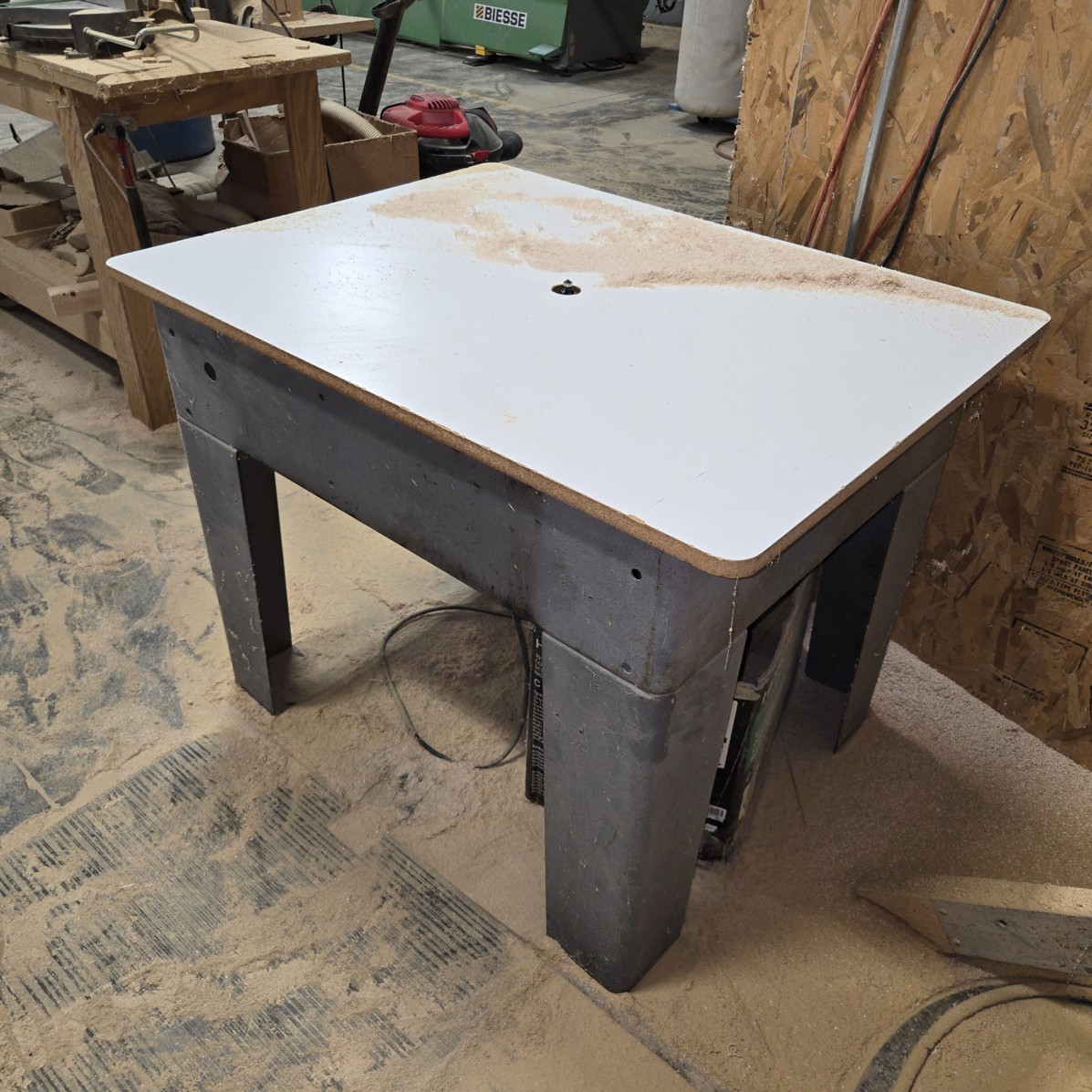 Auction Photo
