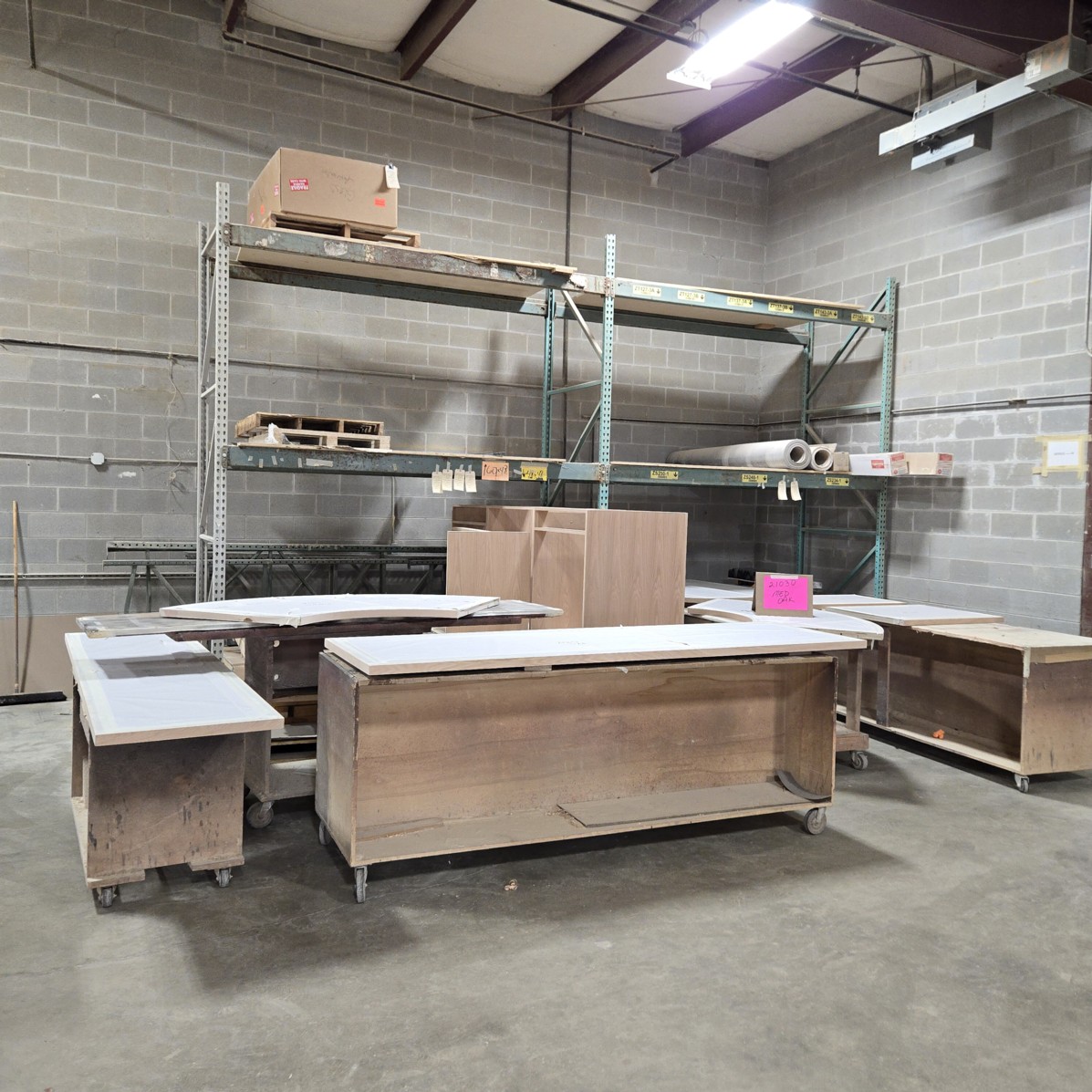 Auction Photo