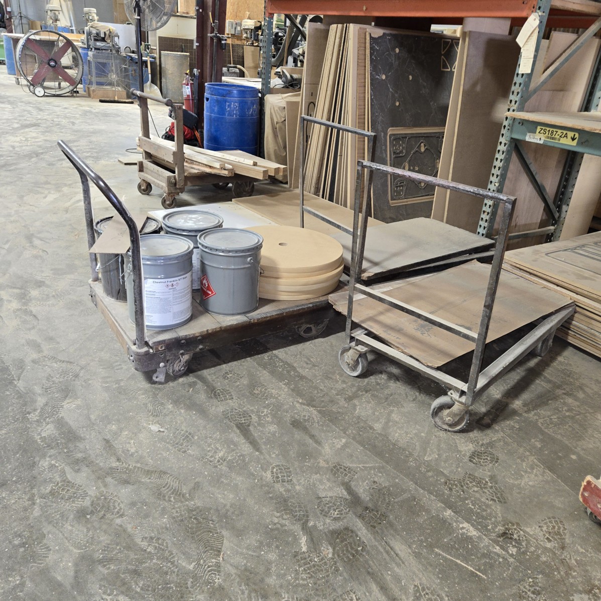 Auction Photo