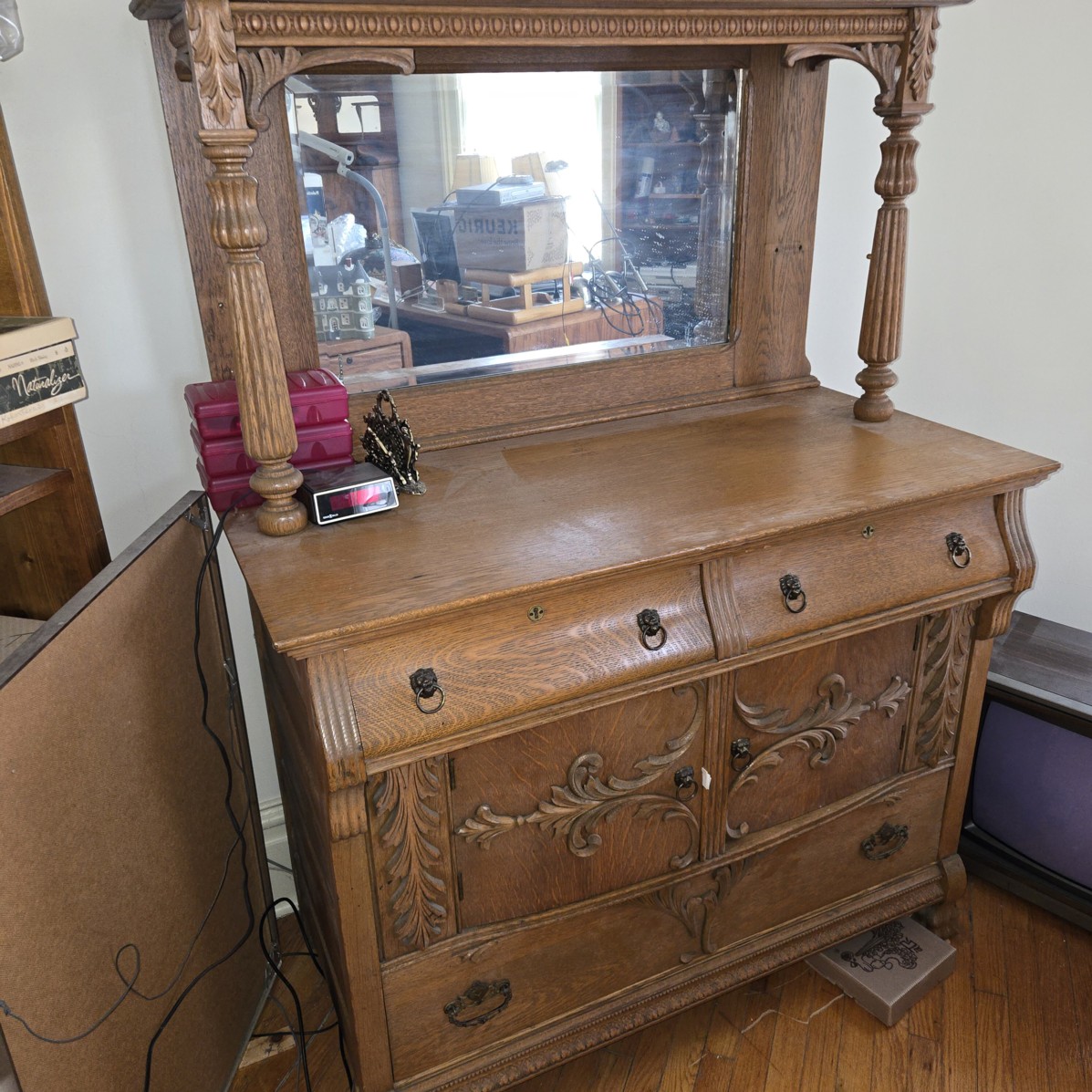 Auction Photo