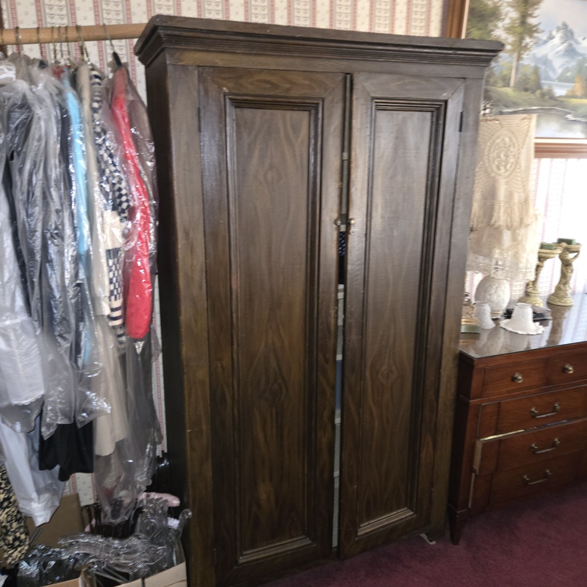 Auction Photo