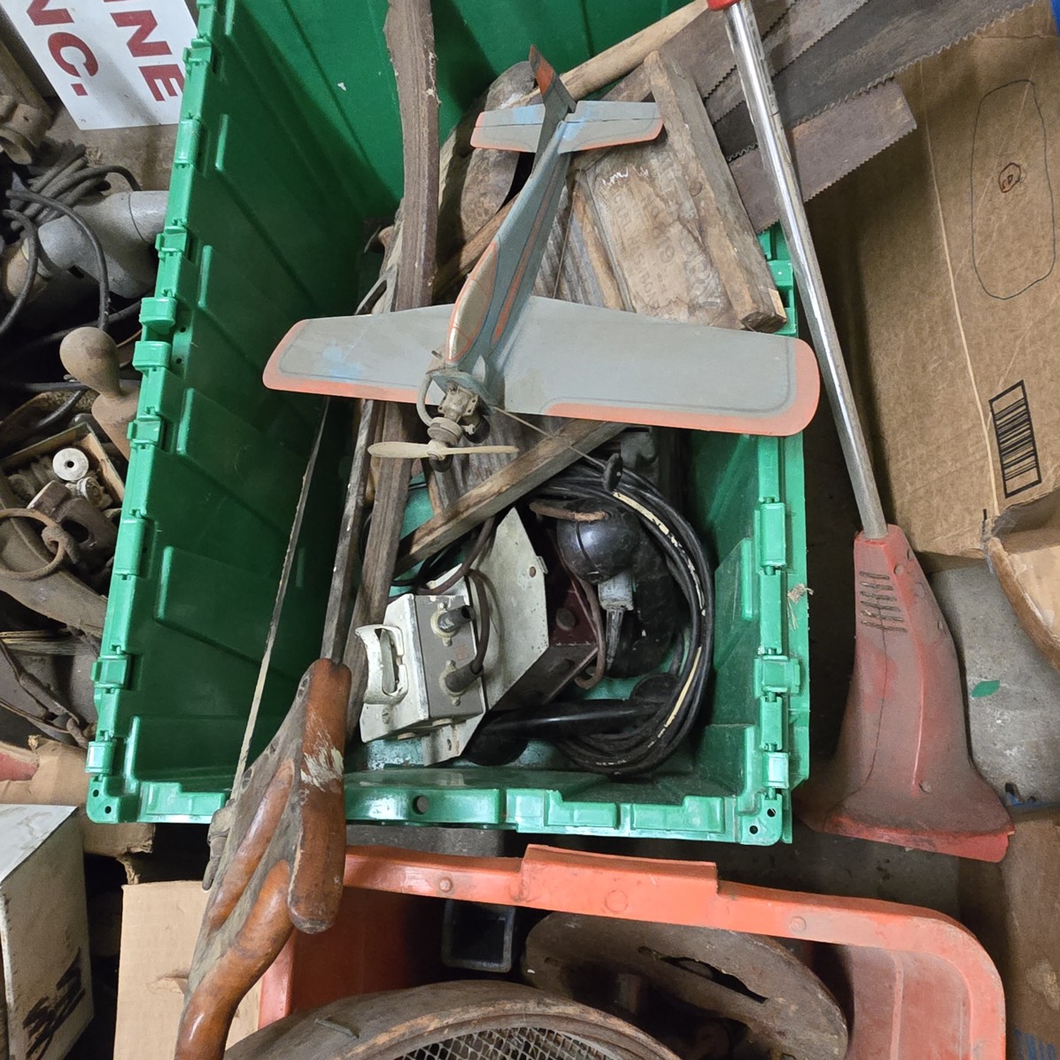 Auction Photo